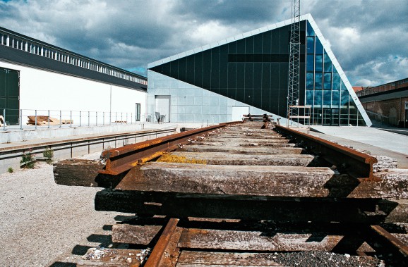 Nybygningen udefra</br>