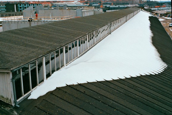 Produktionshallen udefra</br>