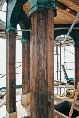 Kobberarbejdet på hovedtårnet