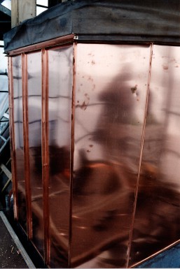 Kobberarbejdet på hovedtårnet